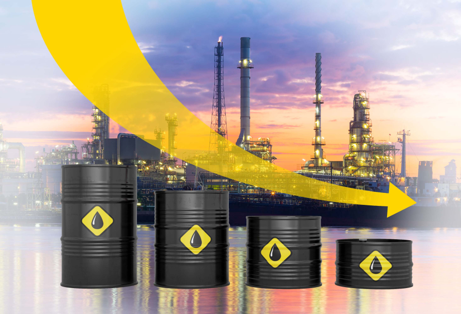 На мировых биржах цены на нефть подешевели