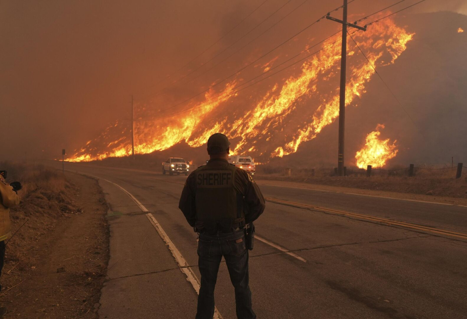Giant ‘Madre Fire’ surges across 35,000 acres in Southern California, becoming the states largest wildfire this year
