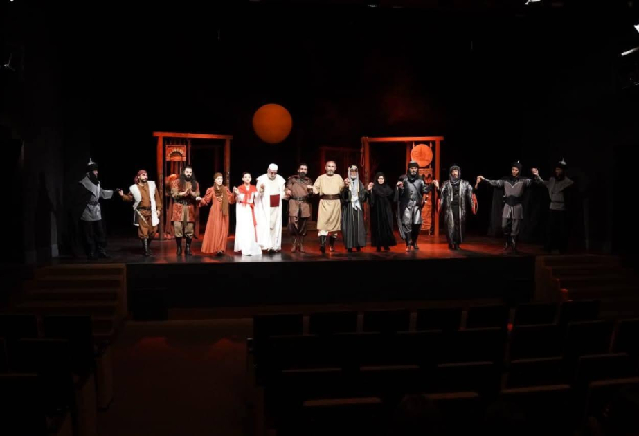 Şəki Teatrında “Dar ağacı” tamaşasına ictimai baxış olub