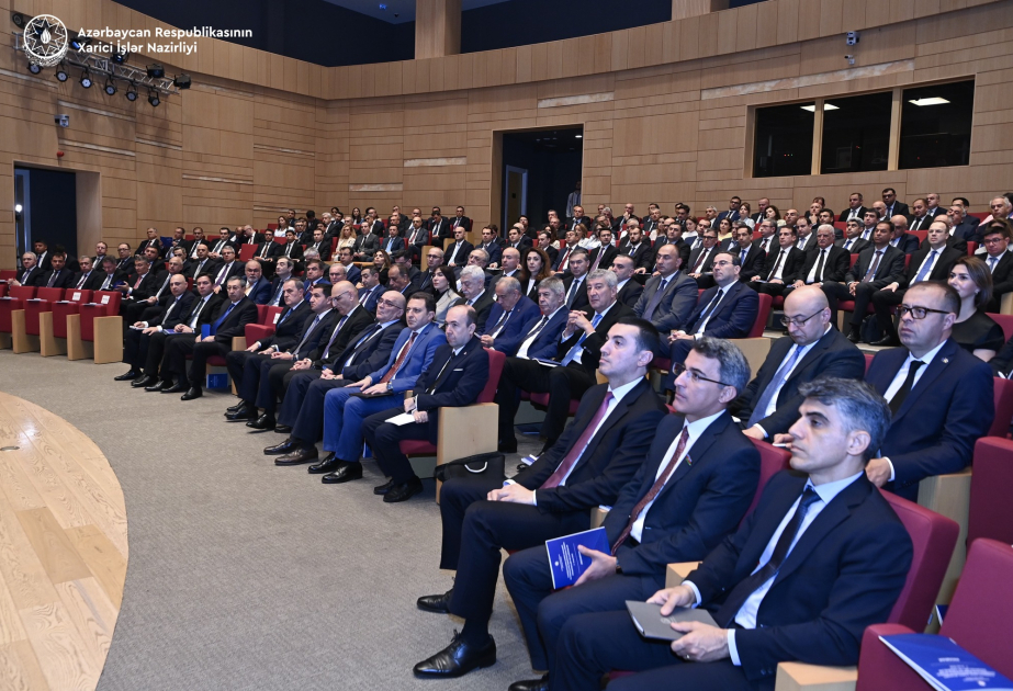 Se inaugura la IX reunión de jefes del servicio diplomático centrada en las prioridades de la política exterior de Azerbaiyán tras el restablecimiento de la soberanía