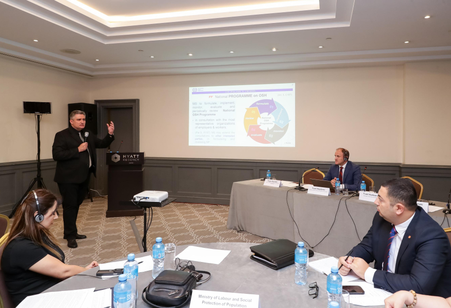 Əməyin təhlükəsizliyi və gigiyenasının yaxşılaşdırılması mövzusunda seminar keçirilir