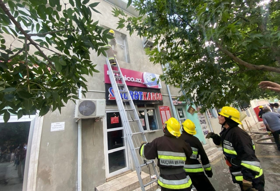 Şərurda ərzaq mağazasında yanğın olub