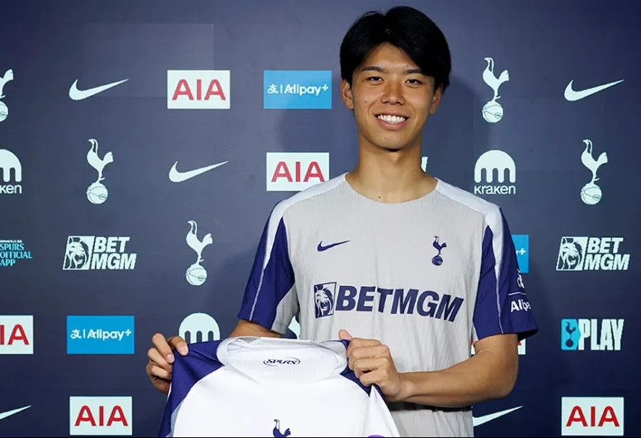 “Tottenhem” Yaponiya millisinin futbolçusunu transfer edib