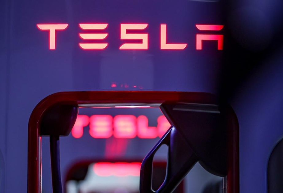 Tesla-Aktie fällt