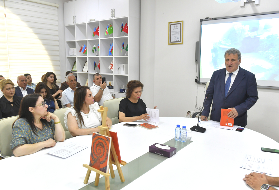 AMEA-da “Mifopoetik və filoloji düşüncədə mif konsepsiyaları” kitabının təqdimatı olub