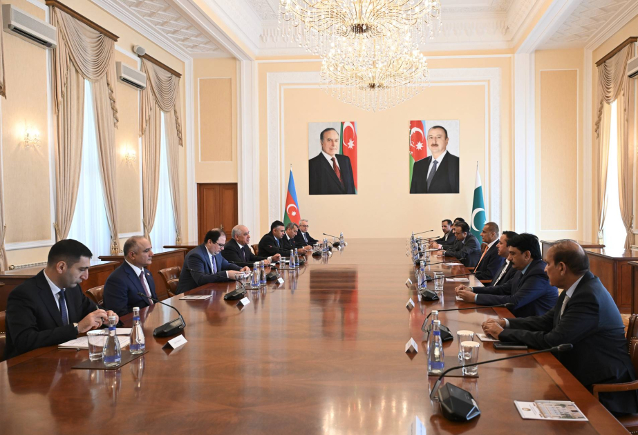 El Primer Ministro de Azerbaiyán se reúne con el presidente de la Asamblea Nacional de Pakistán