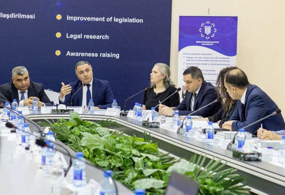 “Həbs yerlərində saxlanılan şəxslərin hüquq və azadlıqlarının təmin edilməsi haqqında” Qanuna dair kommentariyanın təqdimatı keçirilib