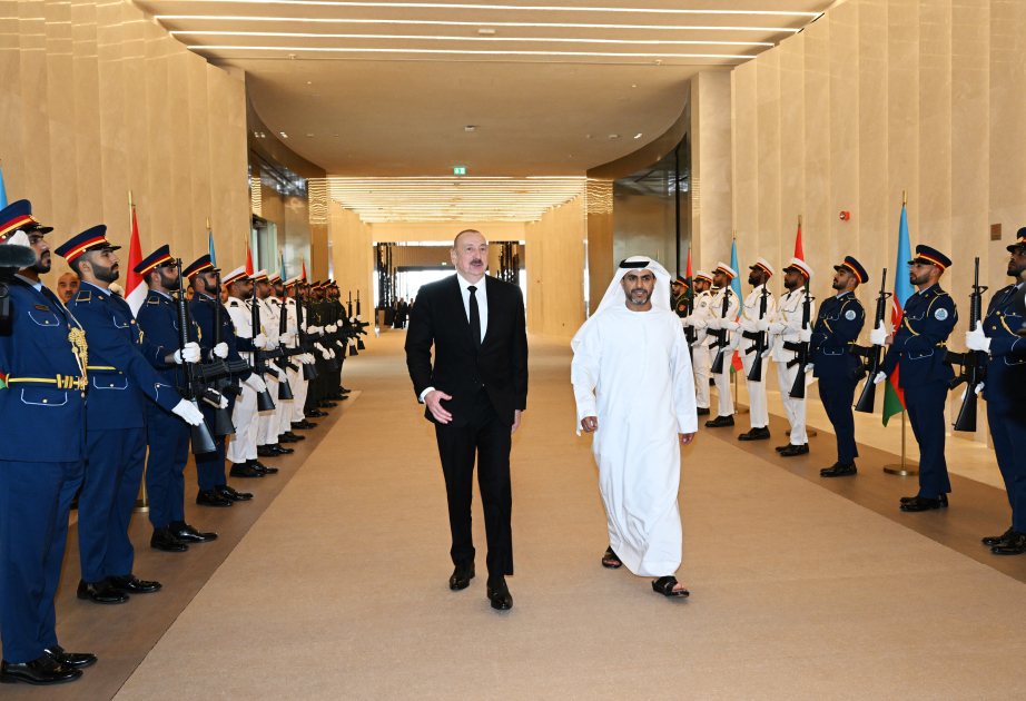 الرئيس إلهام علييف يختتم زيارته الإمارات