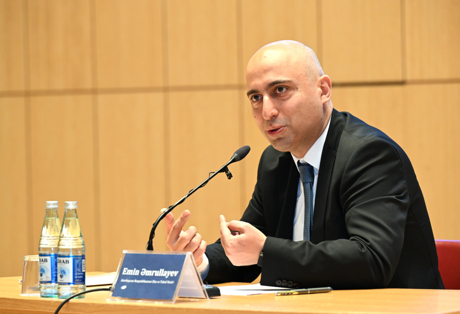 Emin Emroullaïev : De nouvelles écoles devraient ouvrir leurs portes à Khankendi, Aghdam, Zenguilan et dans d'autres régions libérées