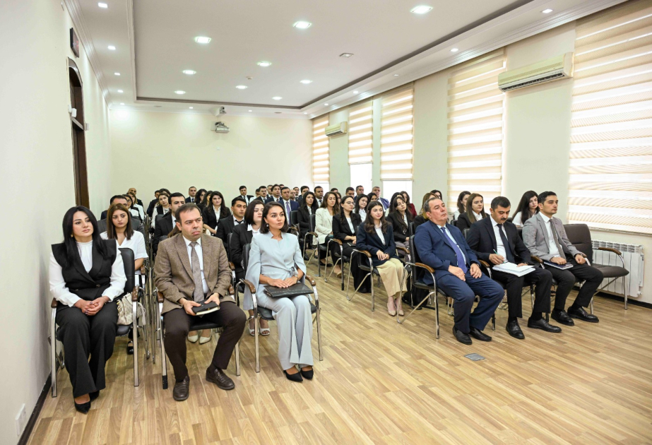 Ədliyyə orqanlarına qulluğa qəbul olan namizədlər üçün icbari təlimlərə start verilib