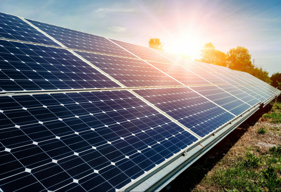 Avropa İttifaqının energetika sistemində günəş enerjisinin payı 22 faizi ötüb