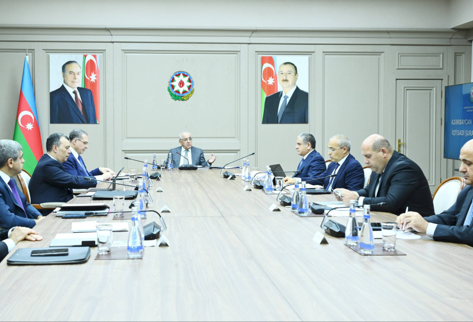 İqtisadi Şuranın iclası keçirilib