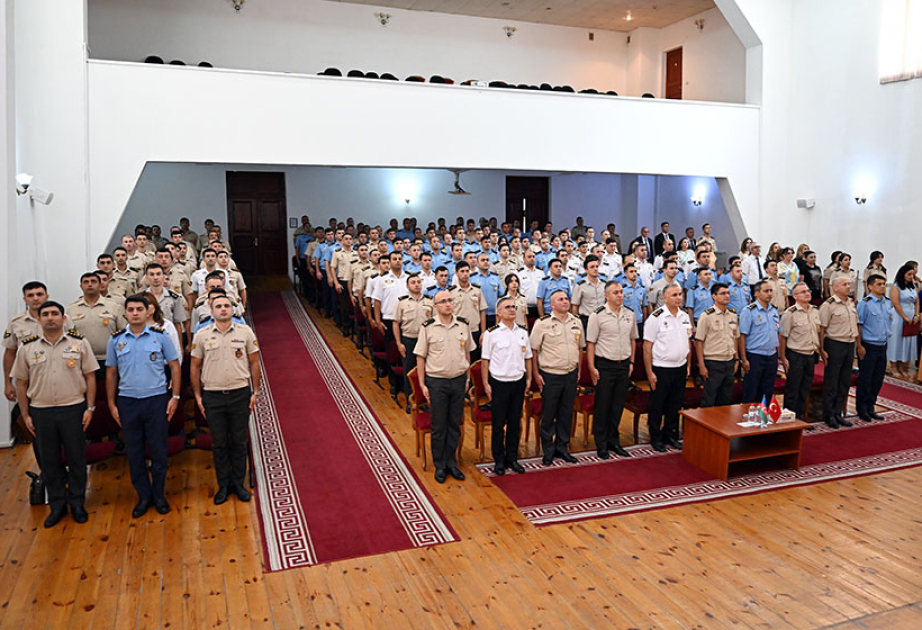 Azerbaijan Army holds graduation ceremony of courses organized in various foreign languages