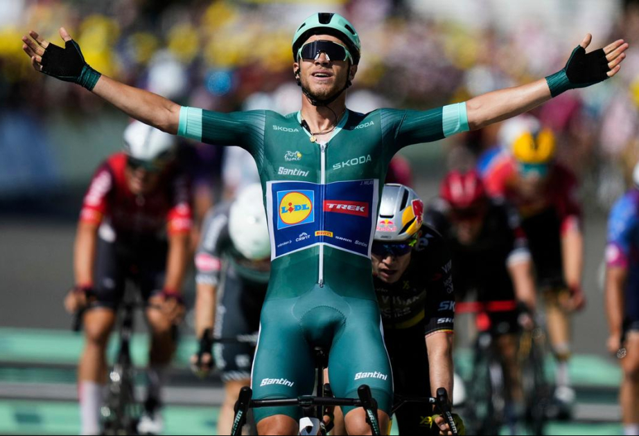 Tour de France: Italiener Jonathan Milan gewinnt die 8. Etappe