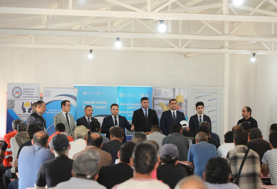 Kəlbəcərdə əməyin mühafizəsi ilə bağlı maarifləndirmə tədbirləri davam etdirilir