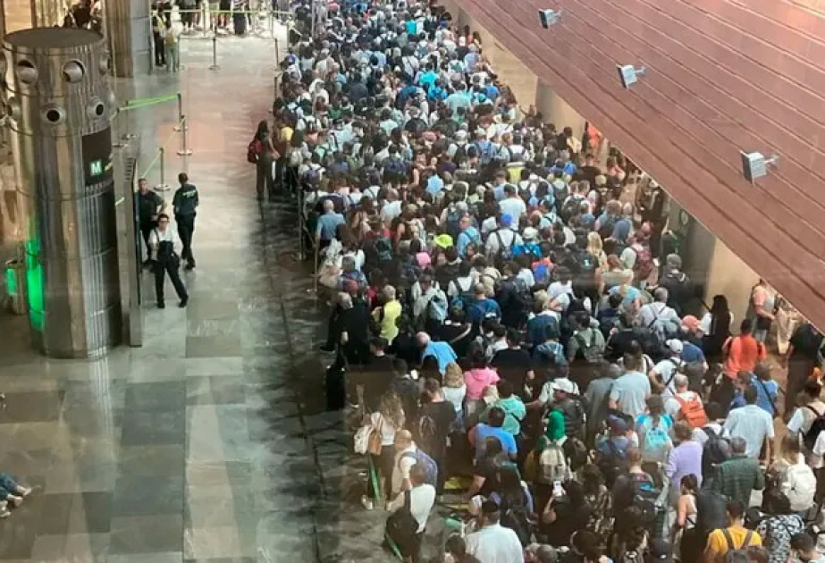 İspaniya 100 milyonluq mövsümi turist axını fonunda nəqliyyat xaosu ilə üzləşir