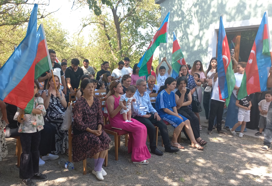 Великое возвращение: Жителям ходжалинского села Ханюрду вручены ключи от домов ОБНОВЛЕНО ФОТО ВИДЕО