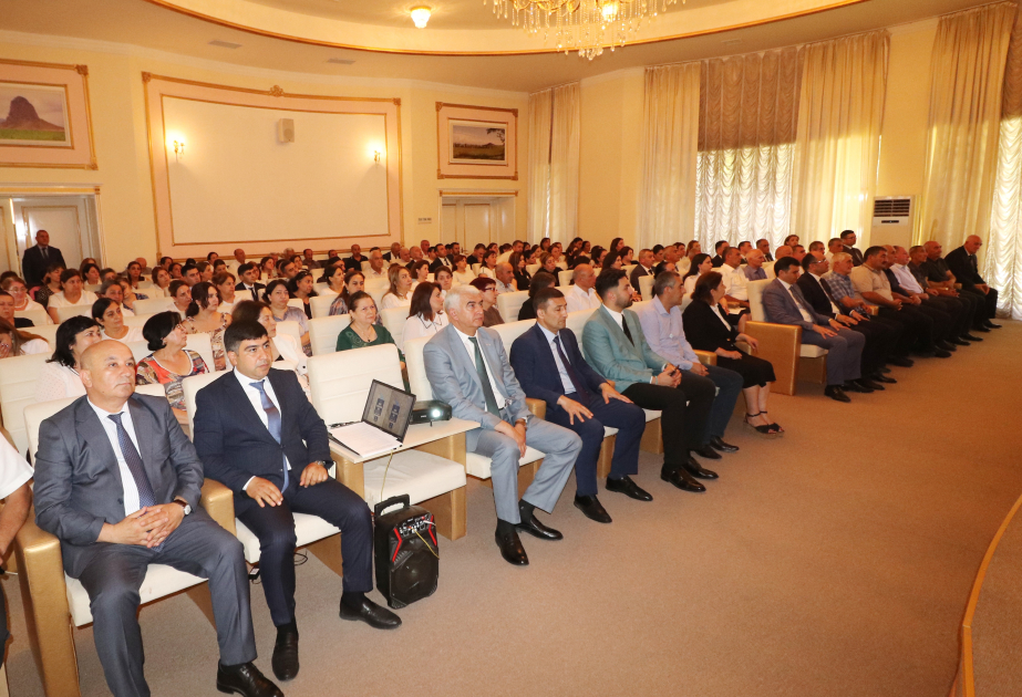 Qazaxda “Qərbi Azərbaycan irsi” kitabının birinci cildinin təqdimat mərasimi olub