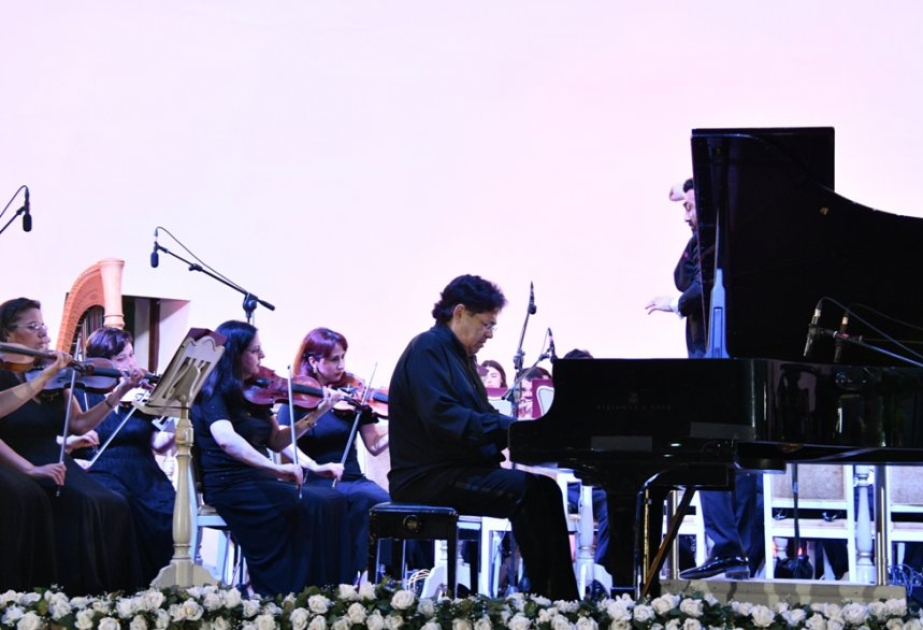 Dövlət Akademik Filarmoniyası mövsümü simfonik orkestrin yubiley konserti ilə başa vurub