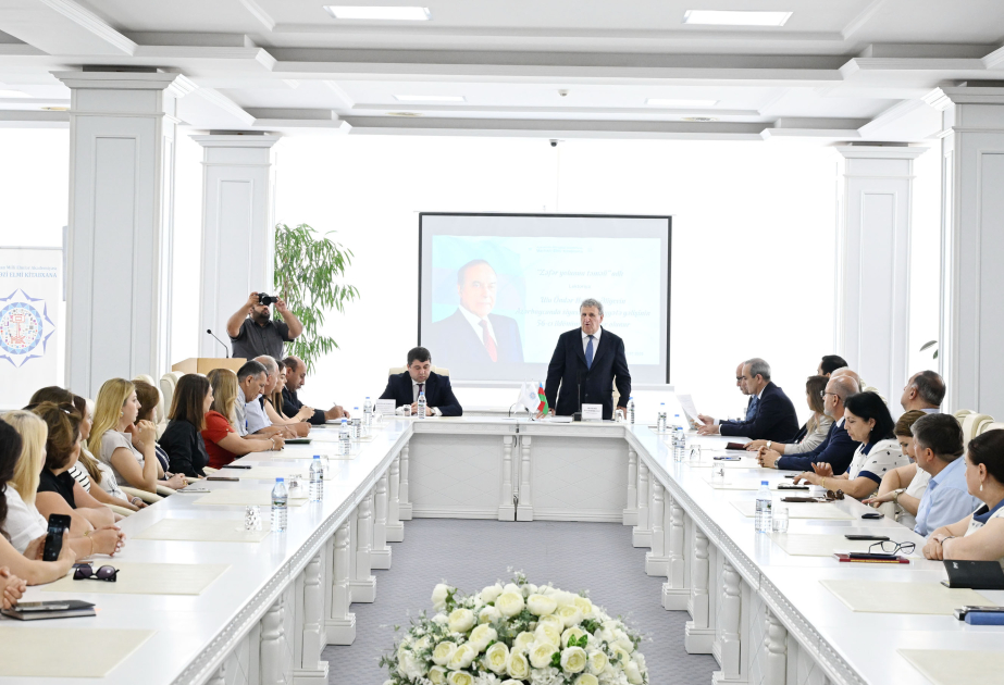 AMEA-da “Zəfər yolunun təməli” adlı lektoriya keçirilib