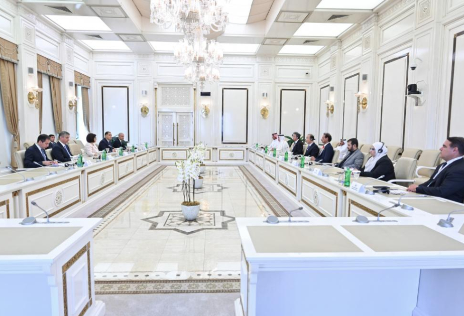 El Secretario General de ASOSAI visita el Parlamento de Azerbaiyán