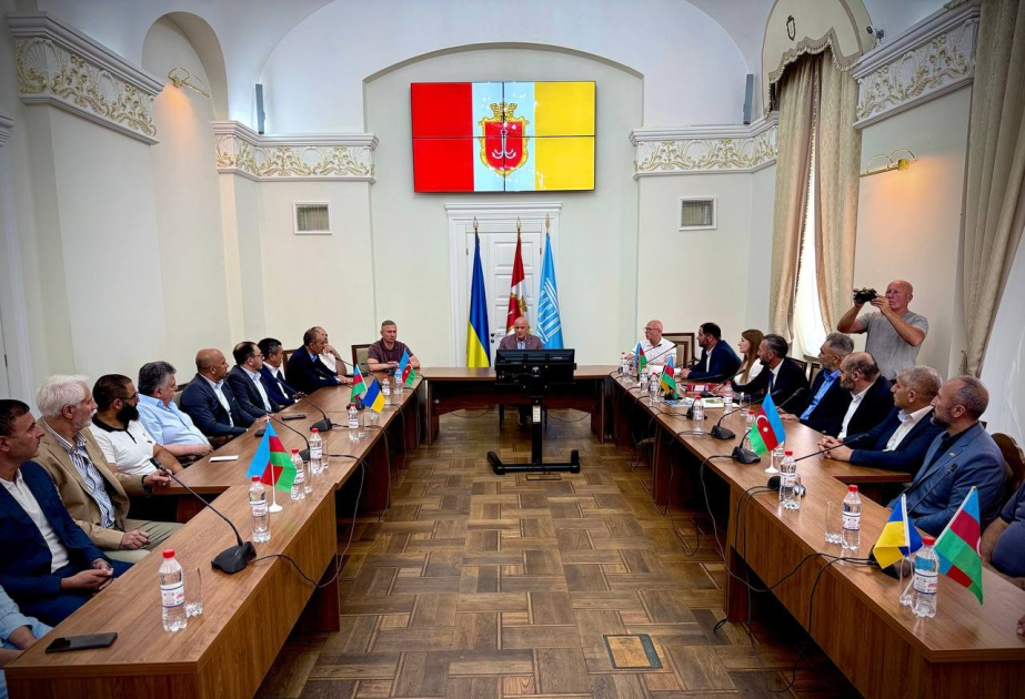 Odessa şəhər meri Azərbaycanın diaspor fəalları ilə görüşüb
