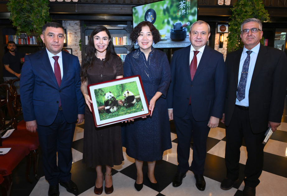 El Centro del Libro de Bakú acoge un evento titulado “El Confucio que no conocemos”