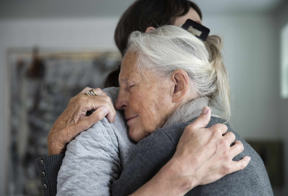 Research finds music therapy could be used on NHS wards as an alternative to drugs