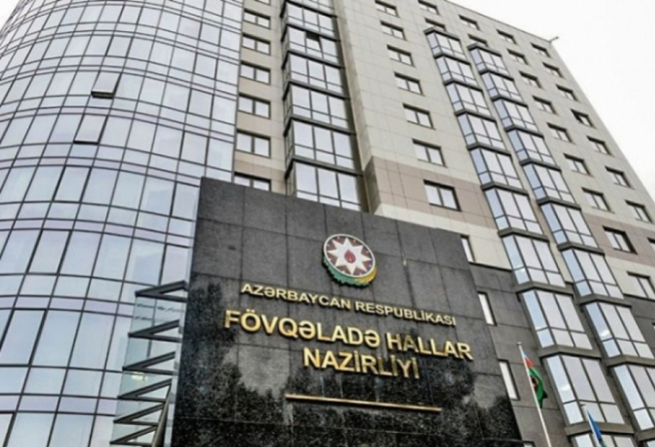 FHN: Dənizdə batma təhlükəsi olan 16 nəfər xilas edilib