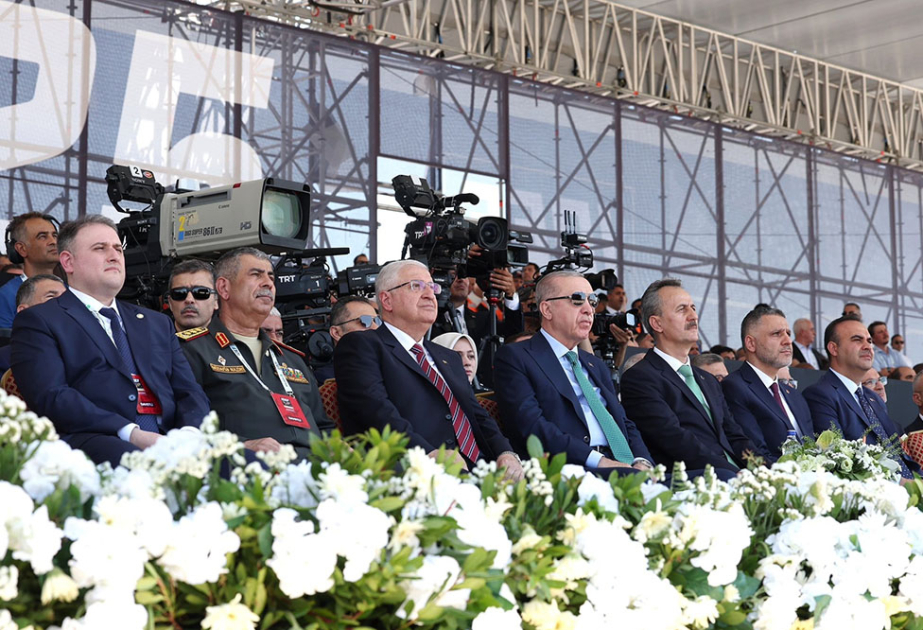 Müdafiə Nazirliyinin rəhbər heyəti Türkiyədə səfərdədir