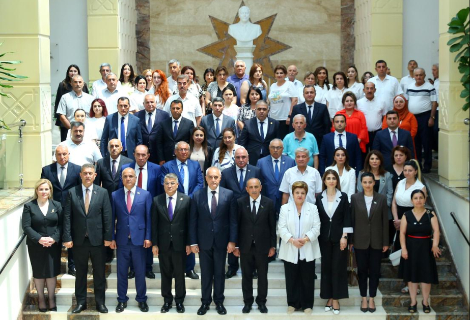 Binəqədidə “Qərbi Azərbaycan irsi” kitabının I cildinin təqdimatı olub