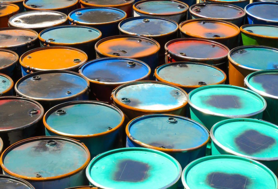 На мировых биржах цены на нефть подорожали