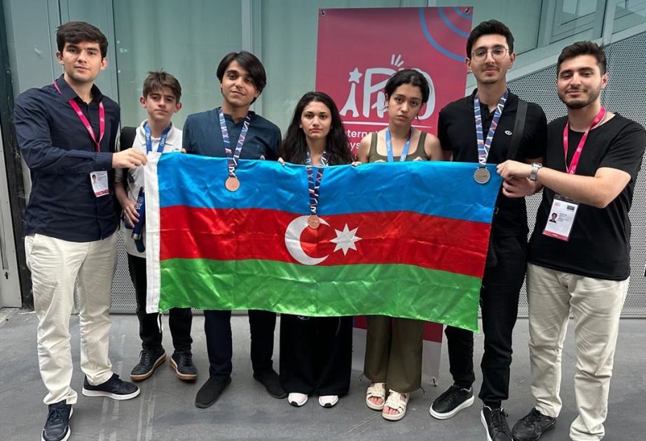 Azerbaijani schoolchildren win 1 silver and 2 bronze medals at International Physics Olympiad
