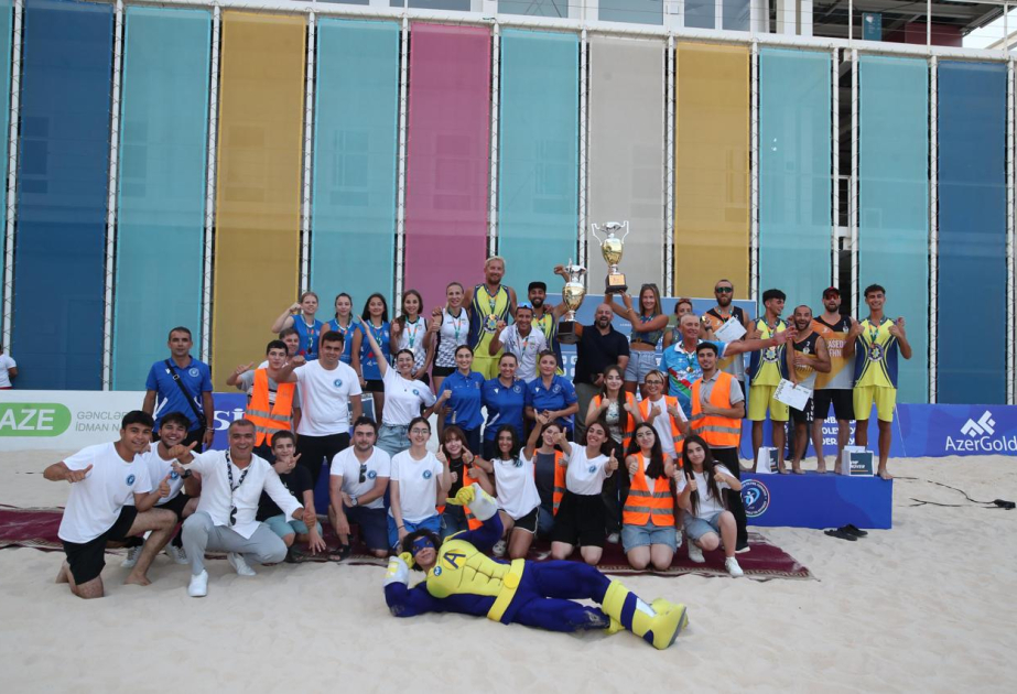 Çimərlik voleybolu üzrə ölkə çempionatına yekun vurulub, qaliblər mükafarlandırılıb
