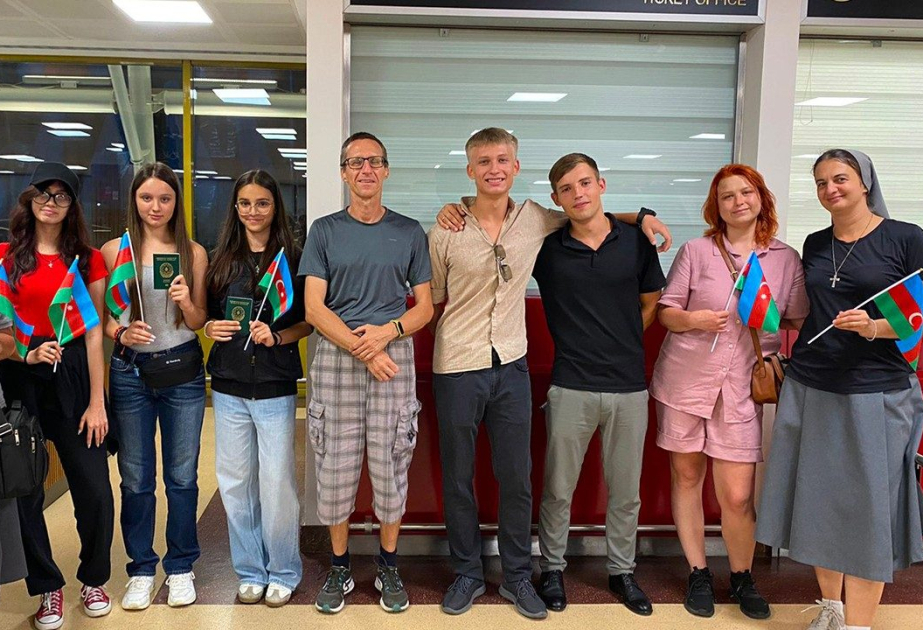 Jóvenes católicos azerbaiyanos visitan Roma
