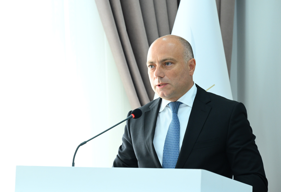 В бакинском офисе ИСЕСКО проходит первый региональный семинар