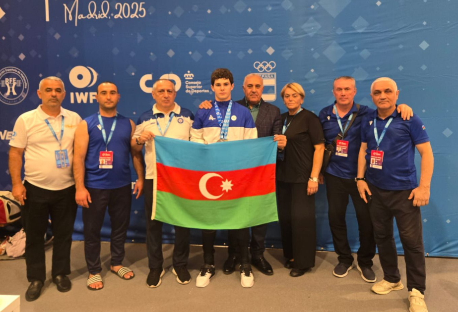 Azərbaycanın ağırlıqqaldıranı Avropa birinciliyində iki medal qazanıb