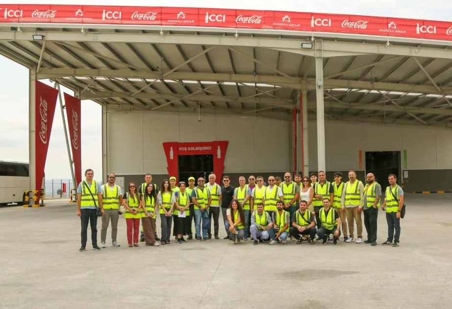 Media nümayəndələri “Coca-Cola”nın İsmayıllı zavoduna səfər ediblər