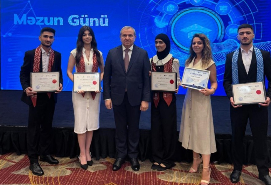 Seis estudiantes de la Universidad Estatal de Bakú se gradúan del Centro de Ciberseguridad de Azerbaiyán