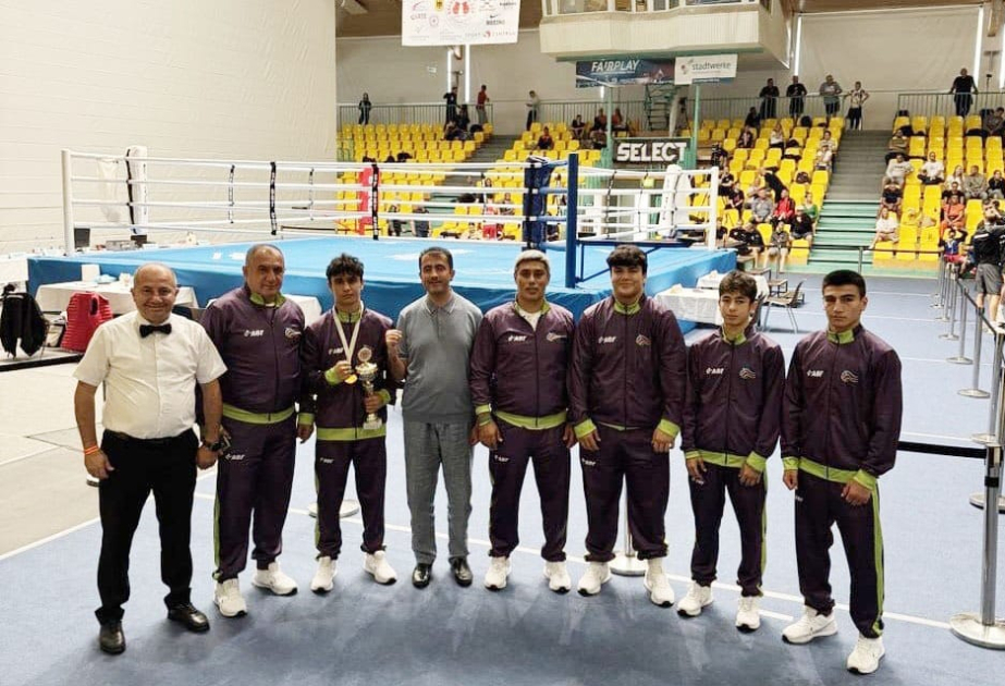 Boxeador azerbaiyano Babayev gana medalla de plata en Alemania