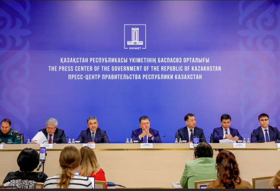 В Астане прокомментировали ход расследования крушения самолета AZAL близ Актау