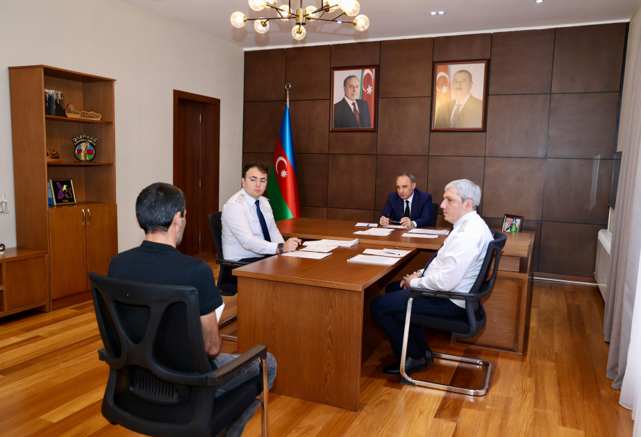 Baş prokuror Qəbələdə vətəndaşların müraciətlərini dinləyib