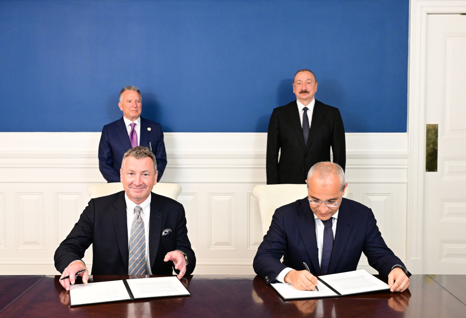 阿塞拜疆总统伊利哈姆·阿利耶夫在华盛顿会见美国总统特使史蒂夫·威特科夫