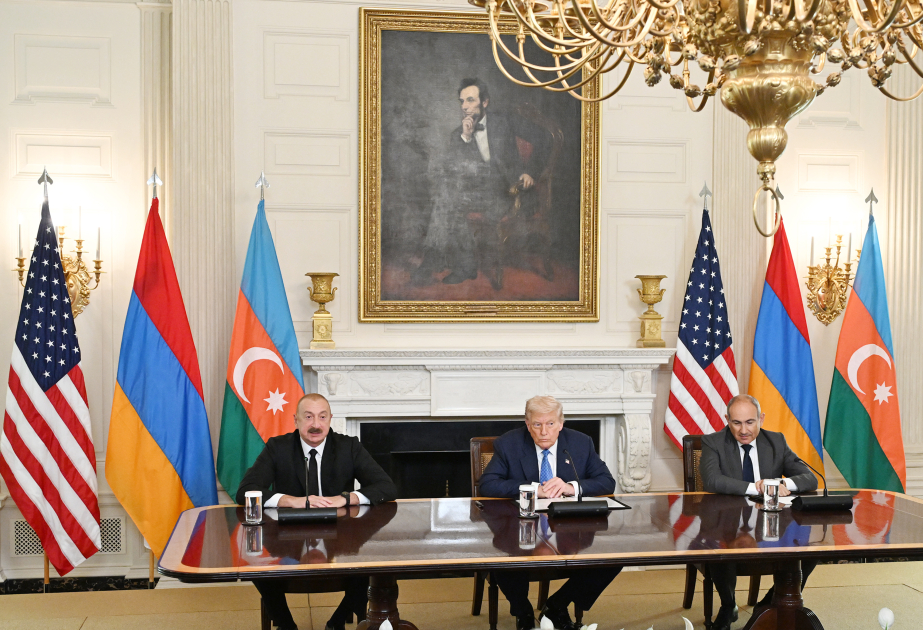Президенты Азербайджана и США, премьер-министр Армении выступили в Белом доме с заявлениями для прессы ОБНОВЛЕНО-3  ВИДЕО