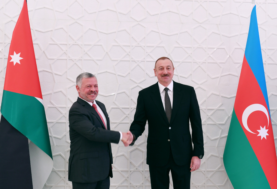 El Rey de Jordania llamó al Presidente de la República de Azerbaiyán