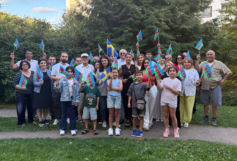 Se organizó un evento en Estocolmo para conmemorar la firma de un documento de paz histórico entre los líderes de Azerbaiyán y Armenia