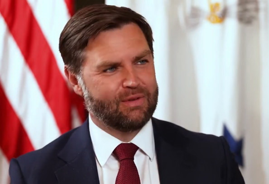 Amerika Birləşmiş Ştatlarının vitse-prezidenti Böyük Britaniyada yay tətilini davam etdirir