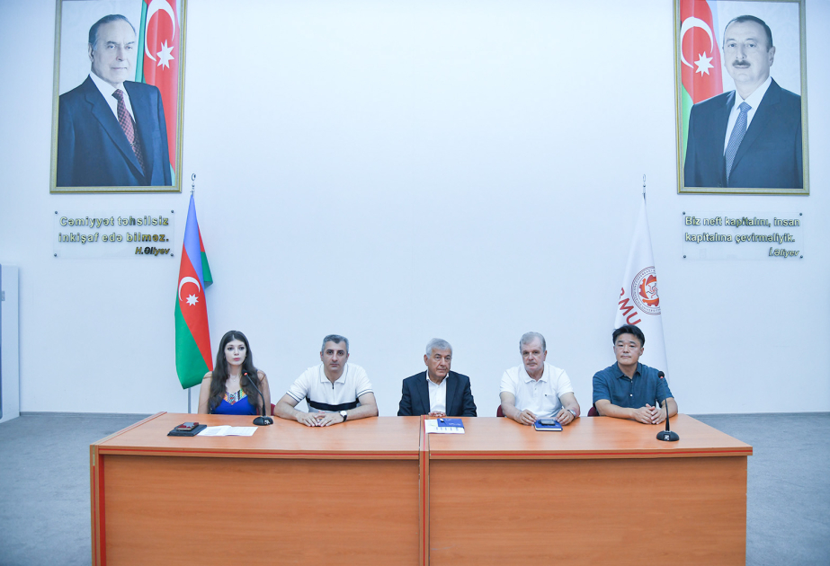 BMU-nun rektoru təhsillərini Koreya Respublikasında davam etdirəcək 114 tələbə ilə görüşüb
