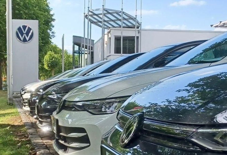 “Volkswagen” daxiliyanma mühərrikli avtomobillərin qiymətini artırır