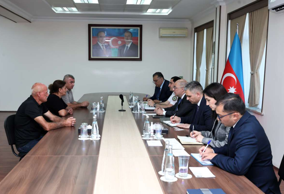 Dövlət Gömrük Komitəsinin sədri Naxçıvanda vətəndaşlarla görüşüb